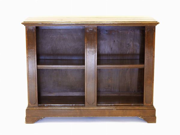 Small Walnut Bookcase  - Auction Déballage: Interiors and Curiosities - I - Maison Bibelot - Casa d'Aste Firenze - Milano