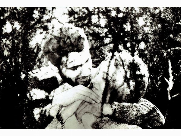 Mario Giacomelli : Giovane coppia 1971  ((1925-2000))  - Asta Fotografie tra Ottocento e Novecento - Maison Bibelot - Casa d'Aste Firenze - Milano