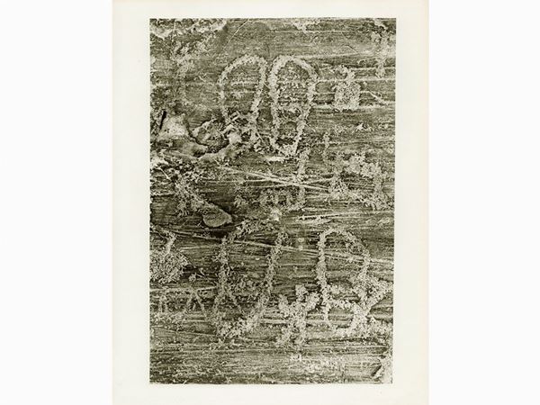 Alberto Roveri : Incisioni rupestri Val Camonica 1978  - Asta Fotografie tra Ottocento e Novecento - Maison Bibelot - Casa d'Aste Firenze - Milano