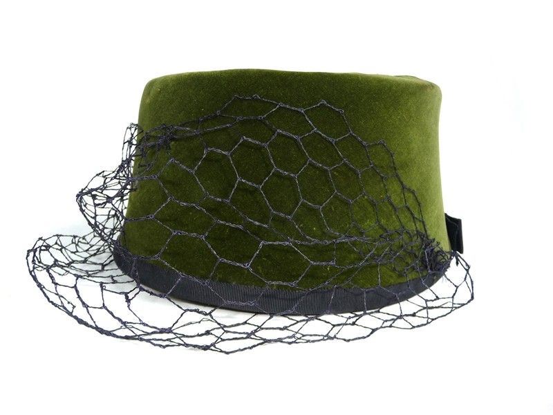 Cappello in Velluto Verde