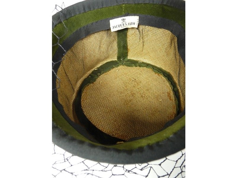 Cappello in Velluto Verde