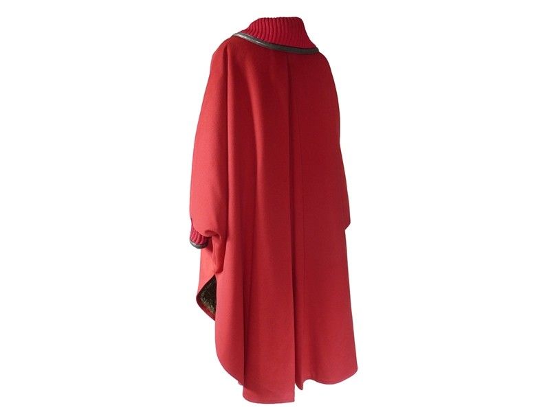 Mantella in Lana Rossa