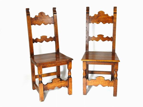 A Set of Four Walnut Chairs  - Auction The collector's house: Antique, Modern and Oriental Art - Lots: 450-673 - III - Maison Bibelot - Casa d'Aste Firenze - Milano