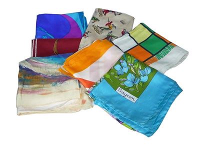 Lotto Composto da Vari Foulard in Seta