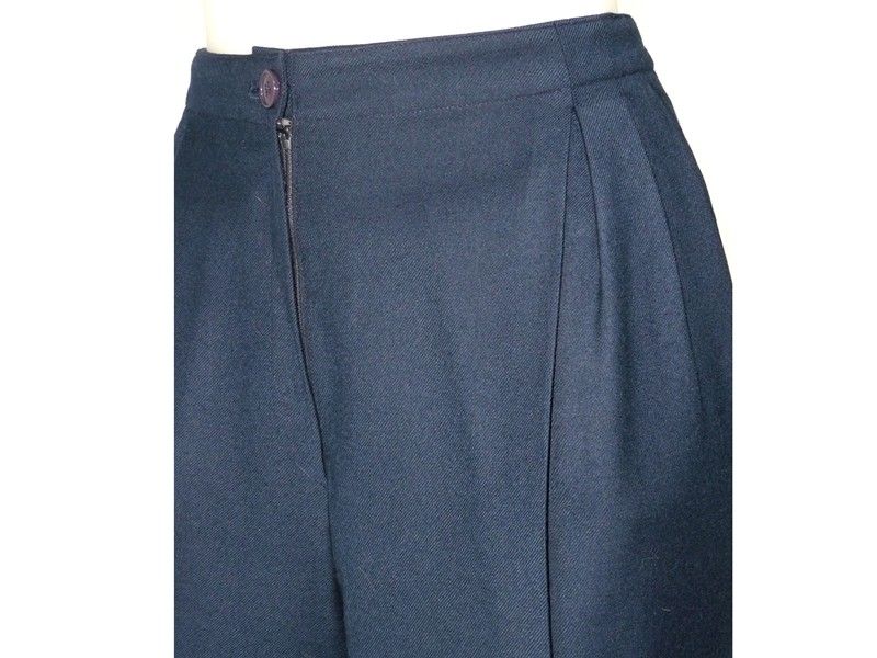 Lotto Composto da una Maglia ed un Pantalone in Lana Blu