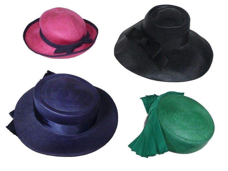 Lotto di Quattro Cappelli in Paglia