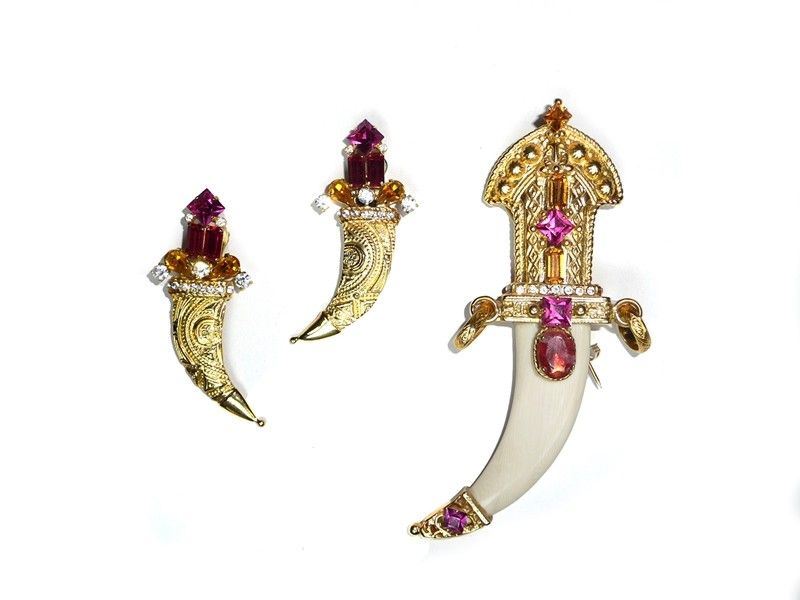 Parure Bijoux in Metallo Dorato, Resina e Strass Colorati