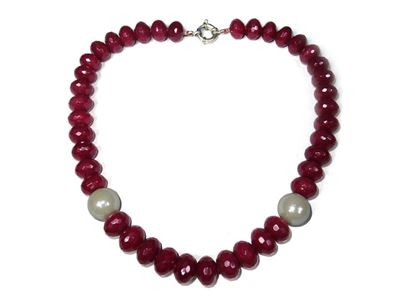 Collana di Radici di Rubino Alternati a Perle Finte