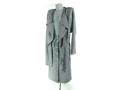Lotto di Abbigliamento Composto da un Tailleur in Lino a Righe e Tre Copricostume in Cotone