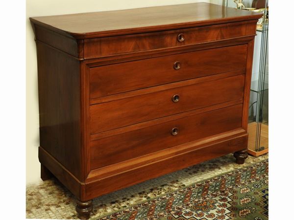 Walnut Veneered Chest of Drawers  (second half of 19th Century)  - Auction Curiosities from the Home of a Collector - III - Maison Bibelot - Casa d'Aste Firenze - Milano