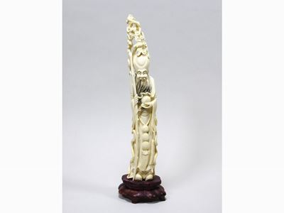Figura in Avorio Scolpito