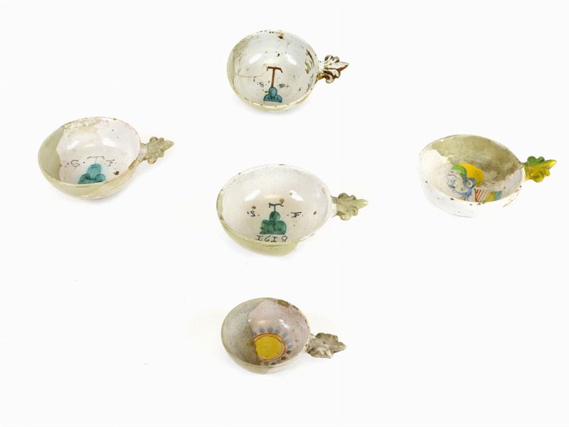 Cinque Ciotoline Conventuali da Comunione in Maiolica