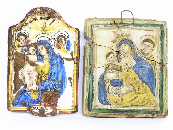 Two Glazed Terracotta Plaques  (Tuscany, 18th Century)  - Auction Antique Furniture and Old Master Paintings from a house in Florence - II - Maison Bibelot - Casa d'Aste Firenze - Milano