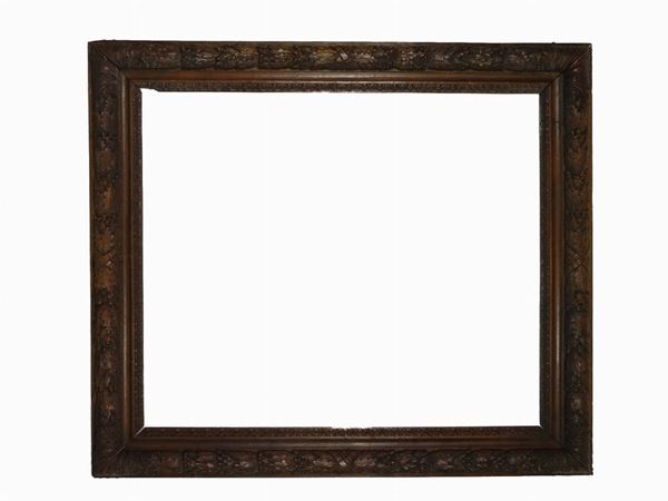 Large Carved Walnut Frame  (19th Century)  - Auction Antique Furniture and Old Master Paintings from a house in Florence - II - Maison Bibelot - Casa d'Aste Firenze - Milano