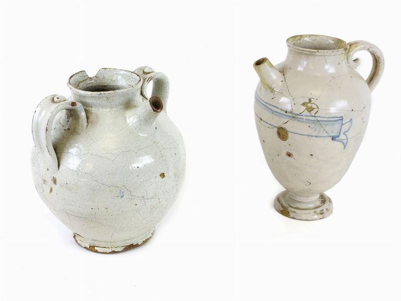 Due Versatoi da Farmacia in Maiolica