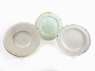 Tre Piatti in Maiolica