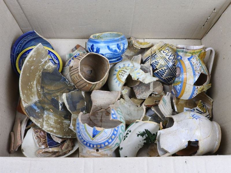Grande Lotto di Frammenti in Maiolica