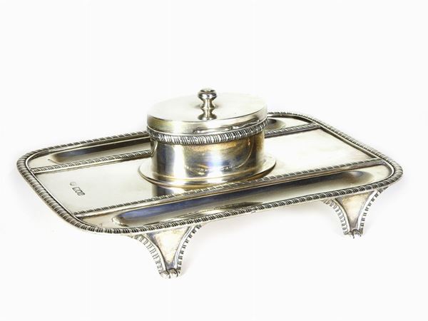 Silver Inkstand  (London, 1902)  - Auction Antique Furniture and Old Master Paintings from a house in Florence - II - Maison Bibelot - Casa d'Aste Firenze - Milano