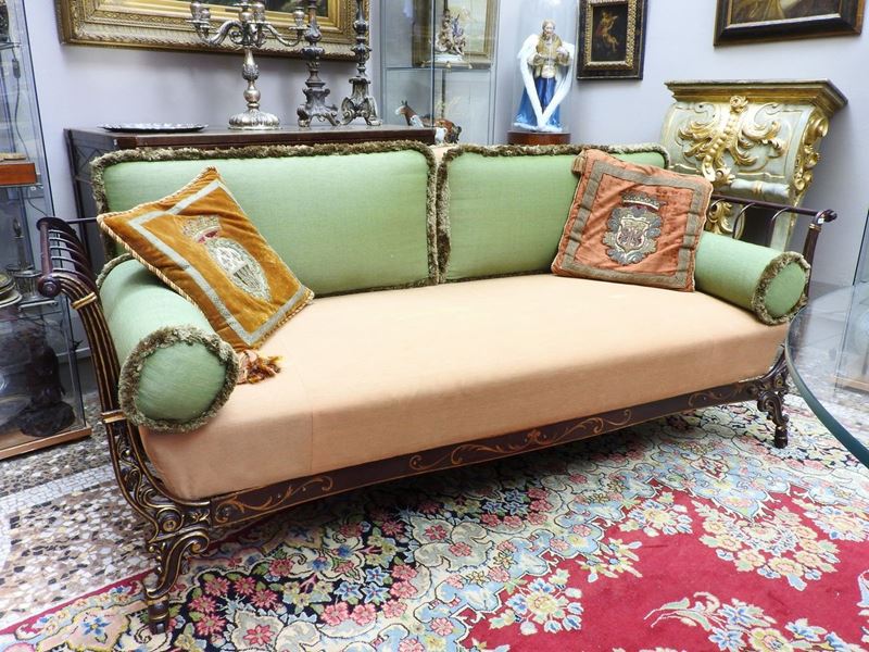 Letto in Ghisa Laccata e Lumeggiata in Oro