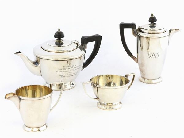 Sheffield Tea and Coffee Set  (Mappin & Webb)  - Auction Déballage: Interiors and Curiosities - I - Maison Bibelot - Casa d'Aste Firenze - Milano