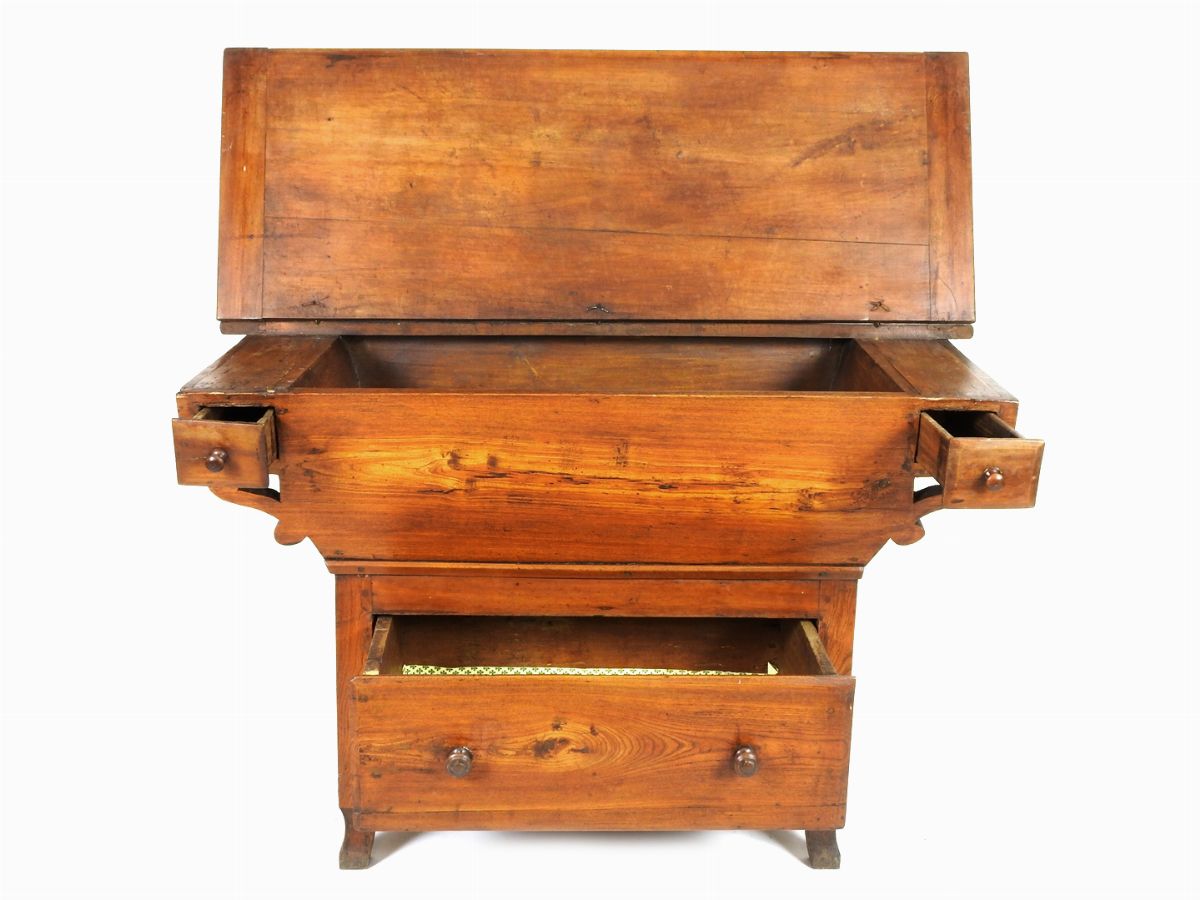 Piccola Madia Rustica in Legno Tenero