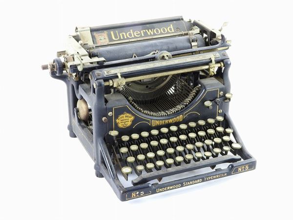 Old Typewriter  (Underwood)  - Auction Antique Furniture and Old Master Paintings from a house in Florence - II - Maison Bibelot - Casa d'Aste Firenze - Milano