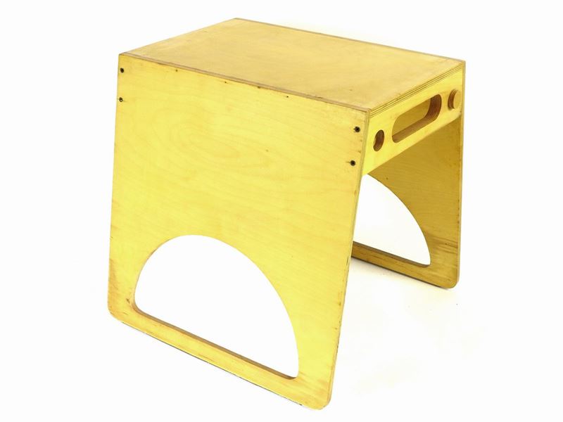 Serie di Otto Sgabelli in Legno