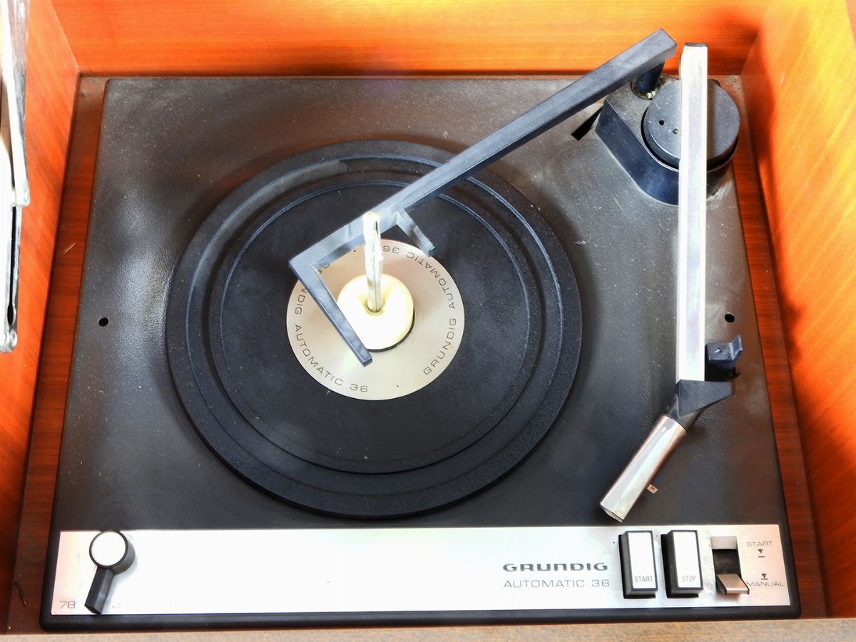 Mobile Radio-giradischi Vintage
