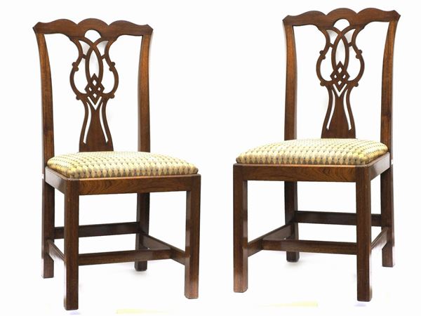 Pair of Walnut Chairs  - Auction Antique Furniture and Old Master Paintings from a house in Florence - II - Maison Bibelot - Casa d'Aste Firenze - Milano