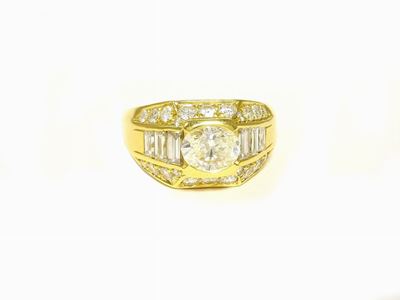 Anello in Oro Giallo e Diamanti