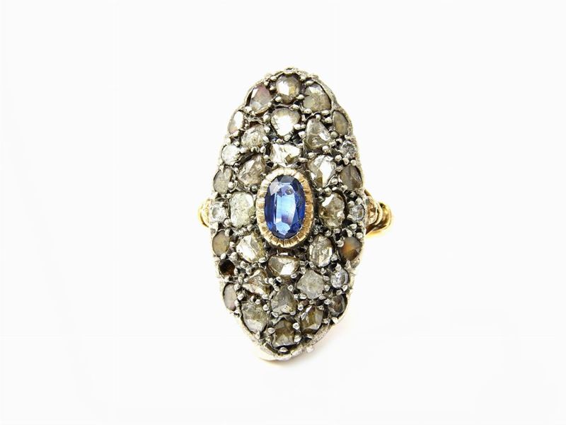 Anello in Oro Giallo, Argento, Diamanti e Zaffiro