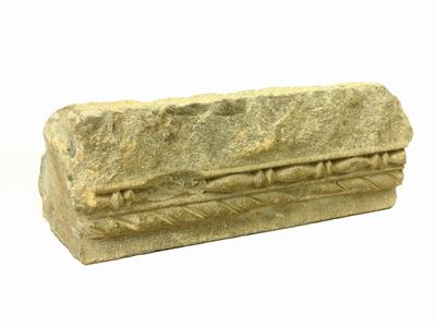 Antico Frammento in Pietra