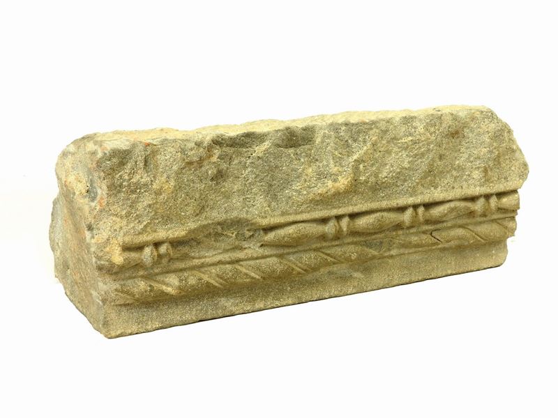 Antico Frammento in Pietra
