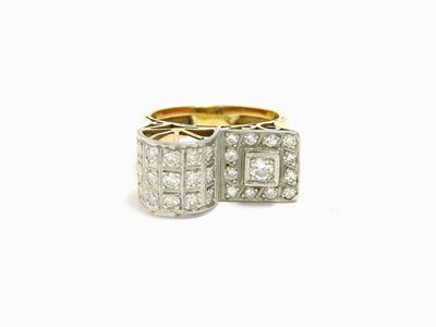 Anello in Oro Bianco, Giallo e Diamanti