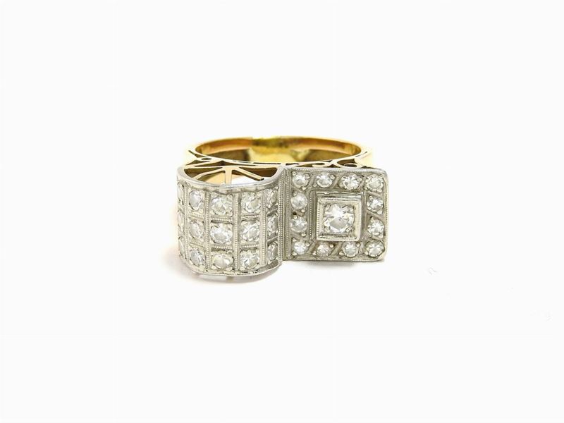 Anello in Oro Bianco, Giallo e Diamanti
