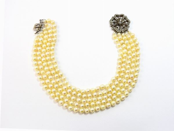 Five strands Akoya pearls necklace