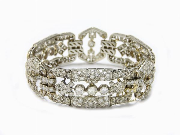 Platinum bracelet with diamonds