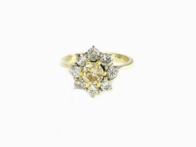 Anello a Margherita in Oro Giallo e Diamanti