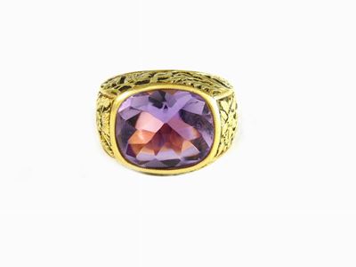 Anello a Fascia in Oro Giallo e Quarzo Ametista