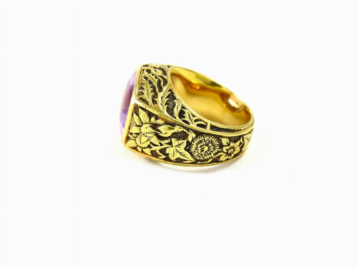 Anello a Fascia in Oro Giallo e Quarzo Ametista