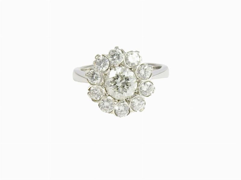 Anello a Margherita in Oro Bianco e Diamanti