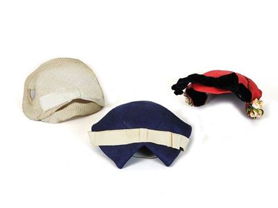Tre Cappellini in Paglia Intrecciata