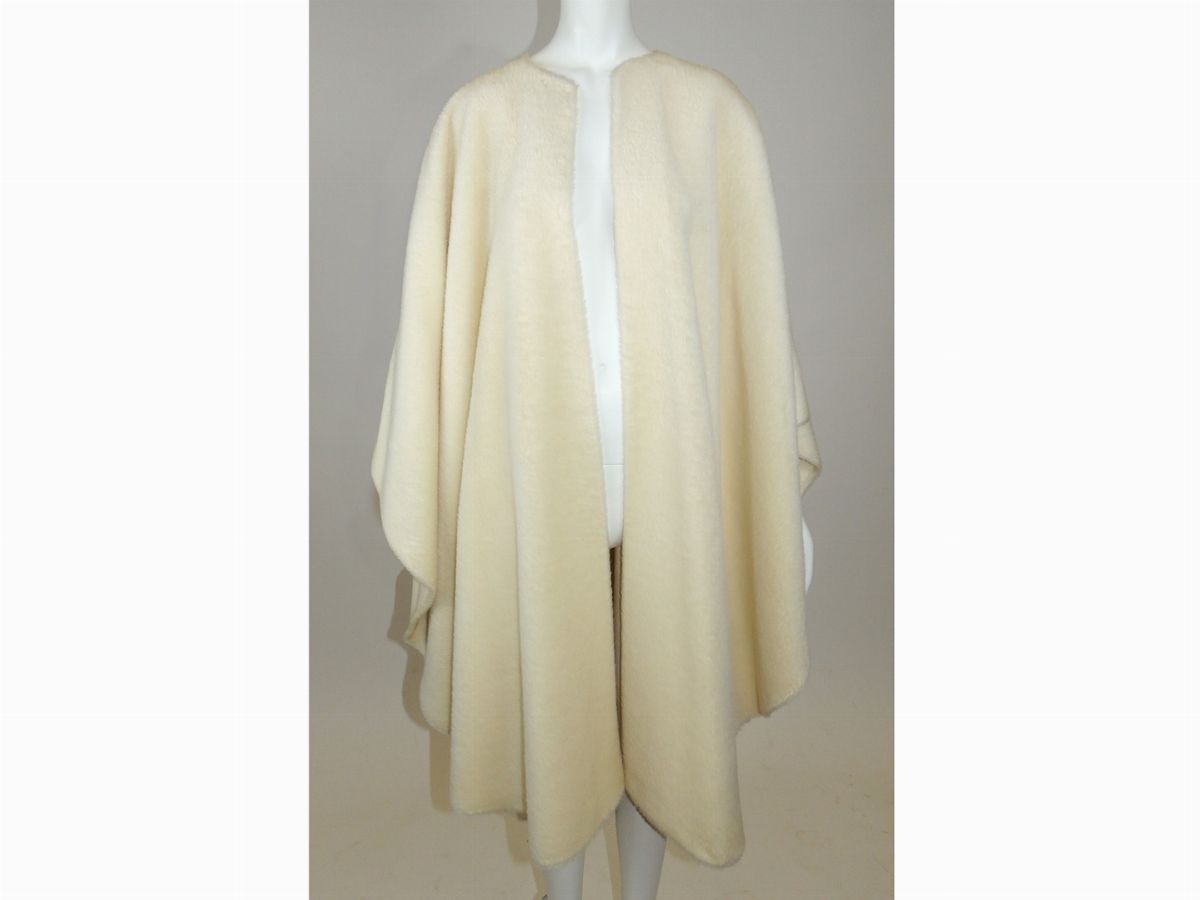 Mantella in Alpaca e Lana Bianca