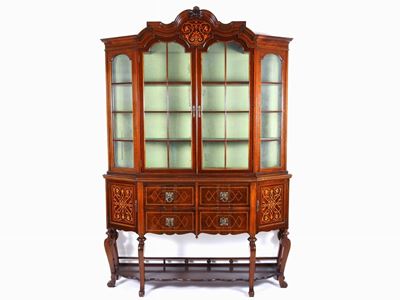 Vetrina a Due Corpi in Satinwood