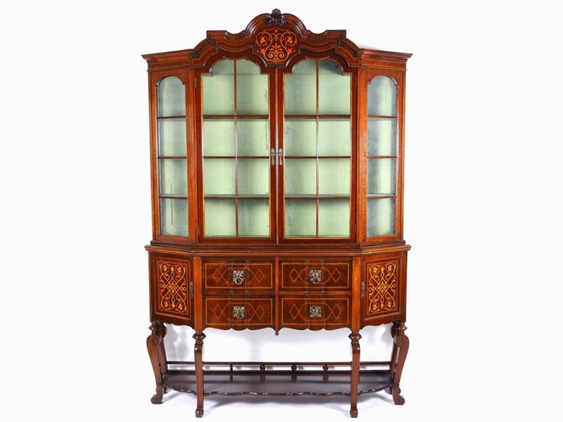 Vetrina a Due Corpi in Satinwood
