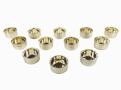 Serie di Dodici Coppette in Argento
