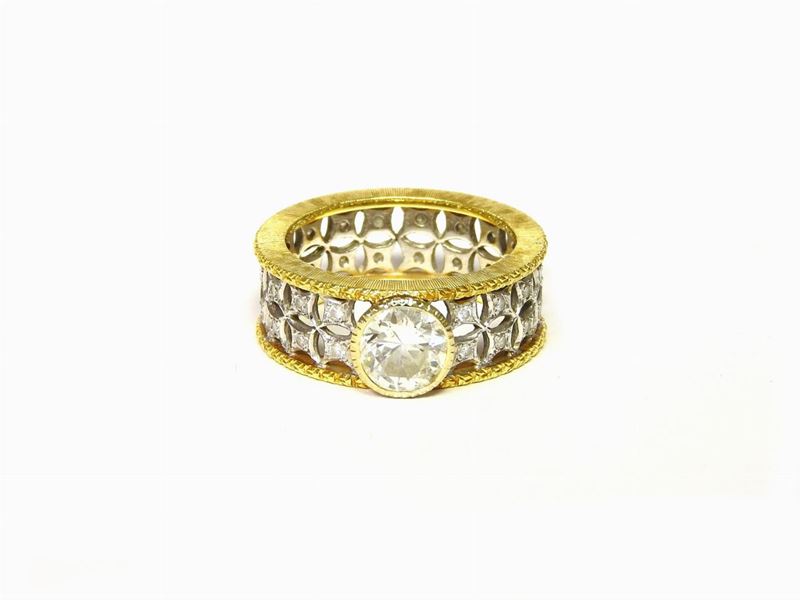 Anello a Fascia in Oro Giallo, Bianco e Diamanti