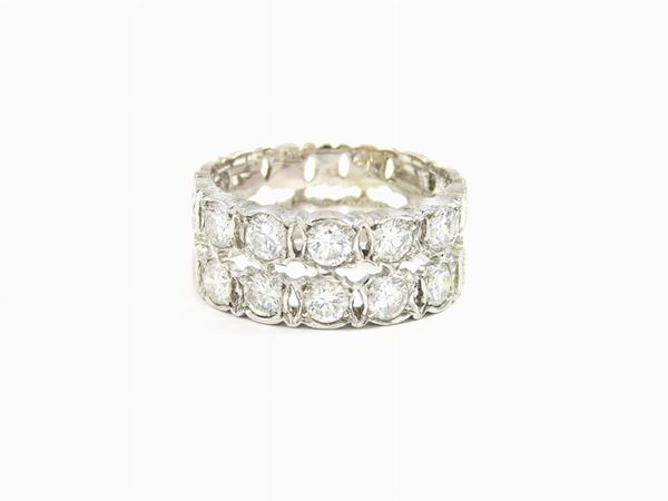 White gold Florentine style wrought double banded ring with diamonds