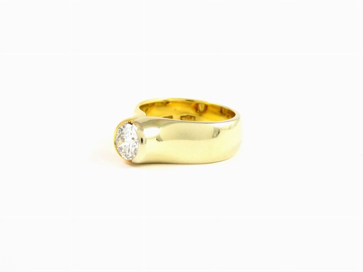 Anello Solitario in Oro Giallo e Diamante