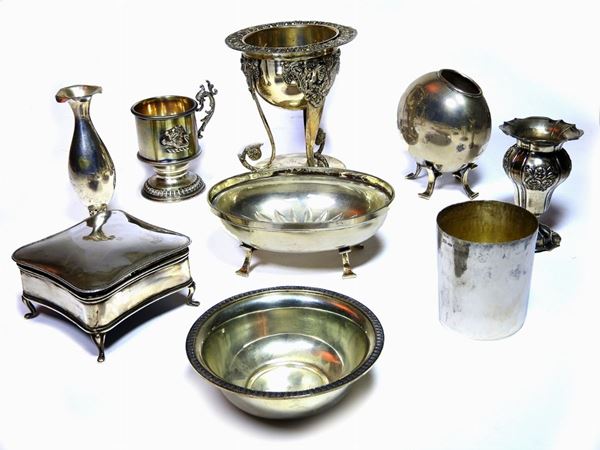 Lotto di oggetti in argento
